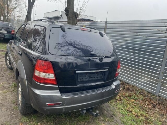 Чорний Кіа Соренто, об'ємом двигуна 2.5 л та пробігом 341 тис. км за 4300 $, фото 1 на Automoto.ua