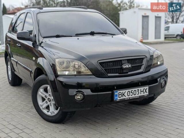 Черный Киа Соренто, объемом двигателя 2.5 л и пробегом 300 тыс. км за 8000 $, фото 7 на Automoto.ua