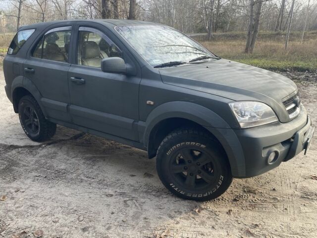 Черный Киа Соренто, объемом двигателя 2.5 л и пробегом 293 тыс. км за 3450 $, фото 7 на Automoto.ua