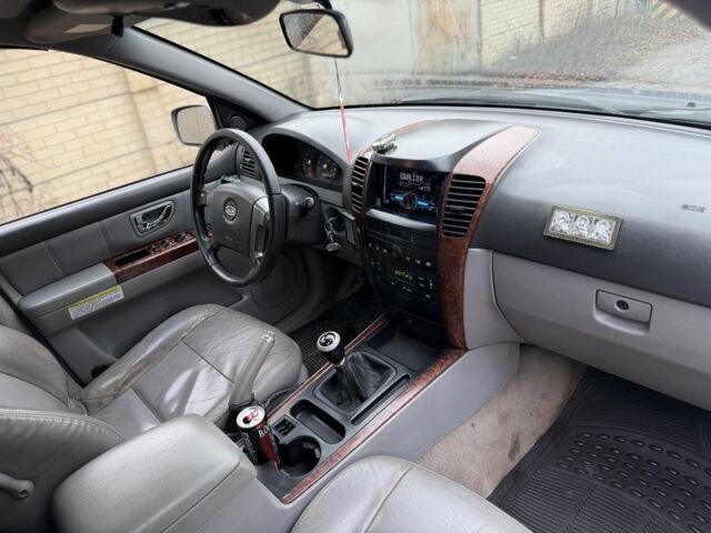 Черный Киа Соренто, объемом двигателя 0 л и пробегом 350 тыс. км за 3800 $, фото 7 на Automoto.ua