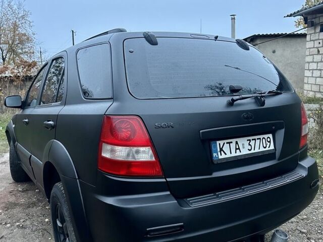 Киа Соренто 2005 в Изюме на Automoto.ua Черный Киа Соренто, объемом двигателя 2.5 л и пробегом 315 тыс. км за 3700 $, фото 4 на Automoto.ua