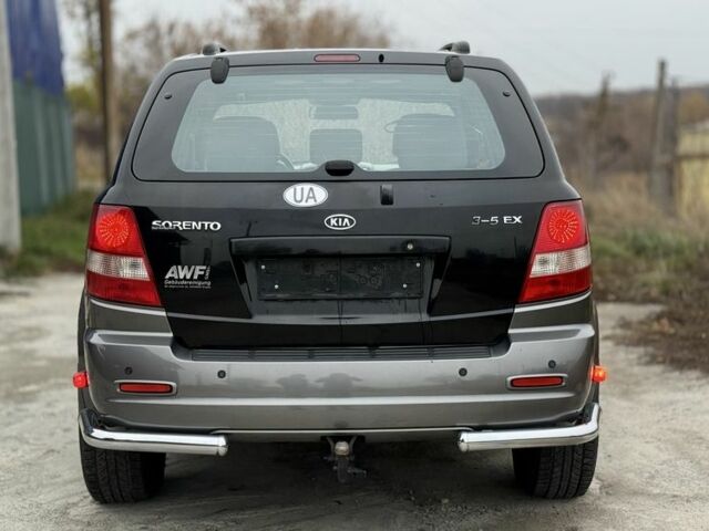 Черный Киа Соренто, объемом двигателя 2.5 л и пробегом 258 тыс. км за 5250 $, фото 5 на Automoto.ua