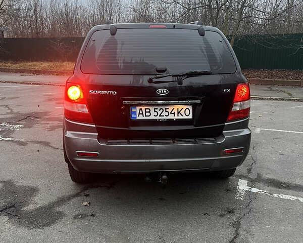 Черный Киа Соренто, объемом двигателя 2.5 л и пробегом 340 тыс. км за 7500 $, фото 5 на Automoto.ua