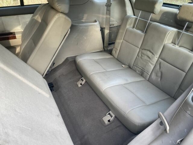 Черный Киа Соренто, объемом двигателя 2.5 л и пробегом 293 тыс. км за 3450 $, фото 13 на Automoto.ua