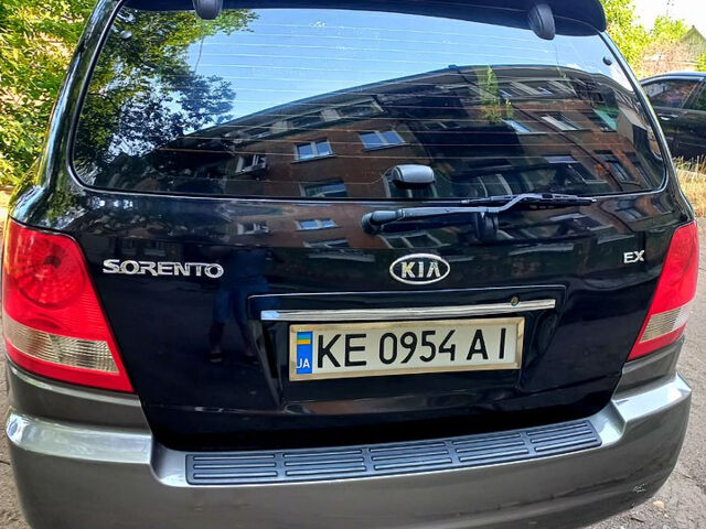 Чорний Кіа Соренто, об'ємом двигуна 2.4 л та пробігом 230 тис. км за 7200 $, фото 3 на Automoto.ua
