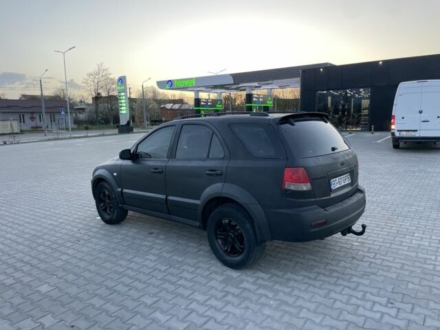 Черный Киа Соренто, объемом двигателя 2.5 л и пробегом 310 тыс. км за 3950 $, фото 18 на Automoto.ua