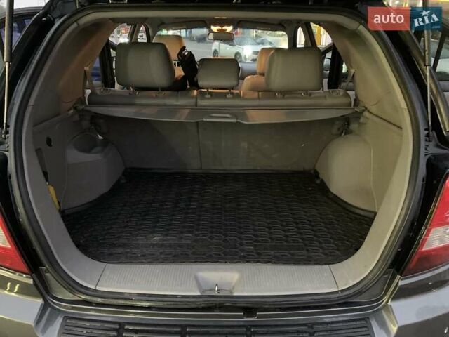 Чорний Кіа Соренто, об'ємом двигуна 2.5 л та пробігом 204 тис. км за 6150 $, фото 12 на Automoto.ua