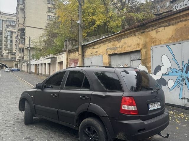 Чорний Кіа Соренто, об'ємом двигуна 2.5 л та пробігом 345 тис. км за 3600 $, фото 1 на Automoto.ua