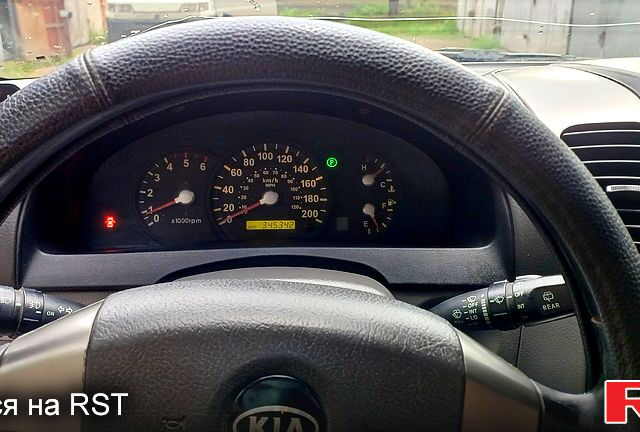 Черный Киа Соренто, объемом двигателя 2.5 л и пробегом 350 тыс. км за 4000 $, фото 8 на Automoto.ua