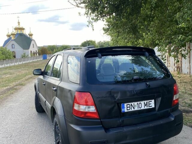 Черный Киа Соренто, объемом двигателя 2.5 л и пробегом 250 тыс. км за 3700 $, фото 4 на Automoto.ua