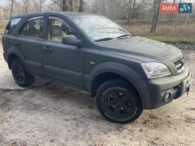 Черный Киа Соренто, объемом двигателя 2.5 л и пробегом 293 тыс. км за 3450 $, фото 7 на Automoto.ua