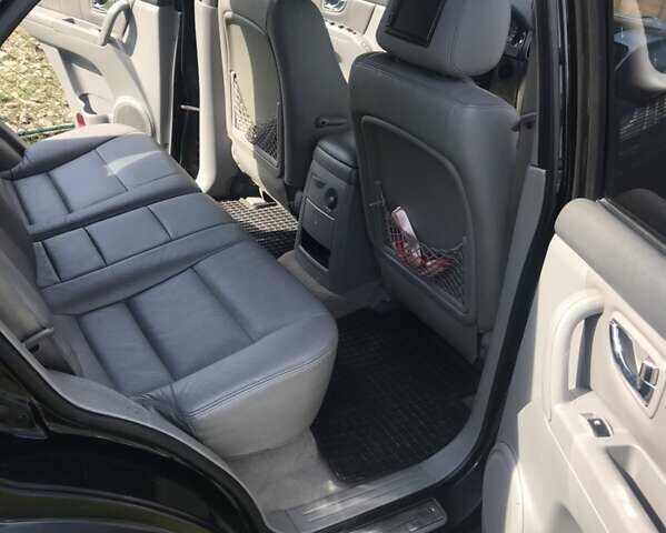 Черный Киа Соренто, объемом двигателя 2.5 л и пробегом 262 тыс. км за 9200 $, фото 4 на Automoto.ua