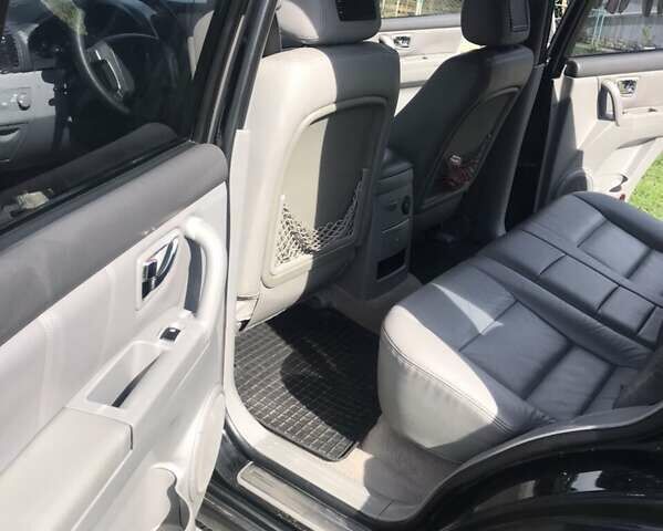 Черный Киа Соренто, объемом двигателя 2.5 л и пробегом 262 тыс. км за 9200 $, фото 12 на Automoto.ua