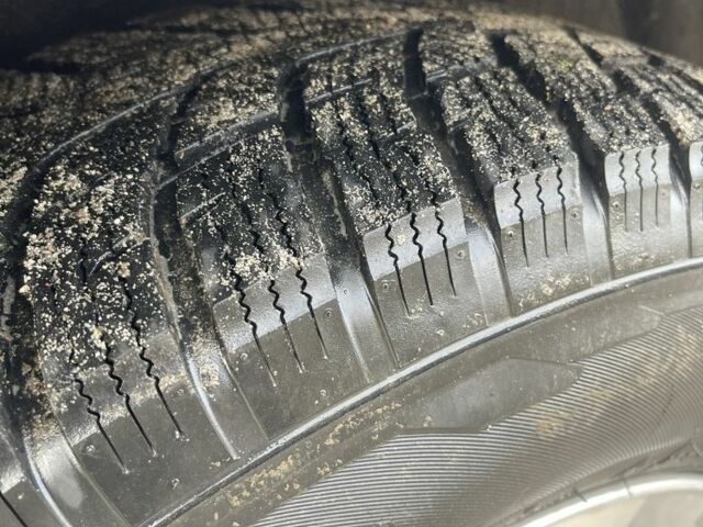 Киа Соренто 2005 в Ковель на Automoto.ua Черный Киа Соренто, объемом двигателя 0 л и пробегом 258 тыс. км за 3500 $, фото 5 на Automoto.ua