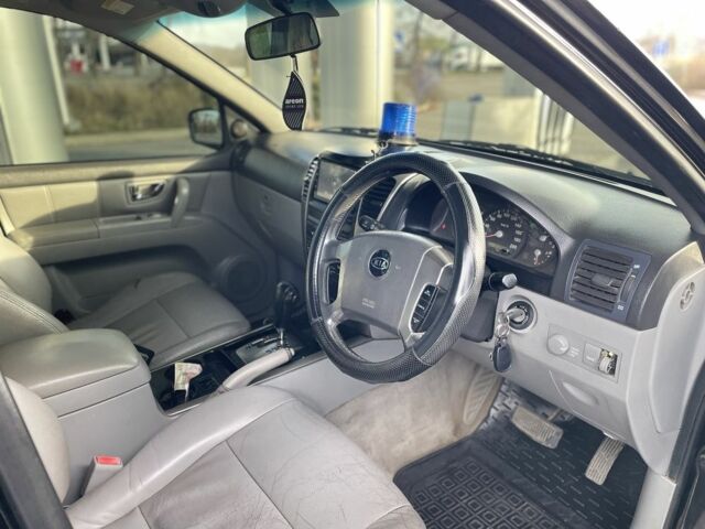 Черный Киа Соренто, объемом двигателя 2.5 л и пробегом 270 тыс. км за 3350 $, фото 14 на Automoto.ua