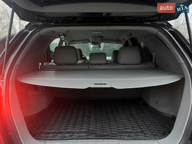 Черный Киа Соренто, объемом двигателя 2.5 л и пробегом 340 тыс. км за 7500 $, фото 13 на Automoto.ua