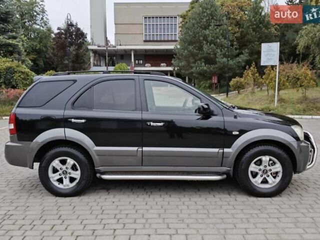Черный Киа Соренто, объемом двигателя 2.5 л и пробегом 302 тыс. км за 4300 $, фото 2 на Automoto.ua