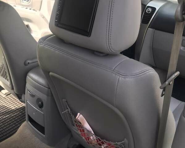 Черный Киа Соренто, объемом двигателя 2.5 л и пробегом 262 тыс. км за 9200 $, фото 33 на Automoto.ua