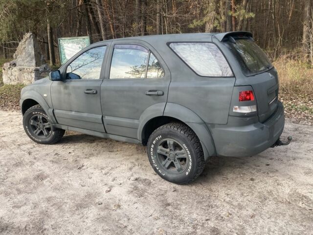 Черный Киа Соренто, объемом двигателя 2.5 л и пробегом 293 тыс. км за 3450 $, фото 3 на Automoto.ua