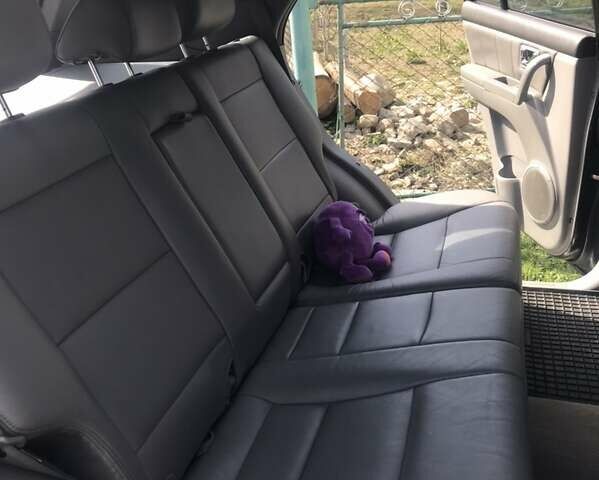 Черный Киа Соренто, объемом двигателя 2.5 л и пробегом 262 тыс. км за 9200 $, фото 21 на Automoto.ua