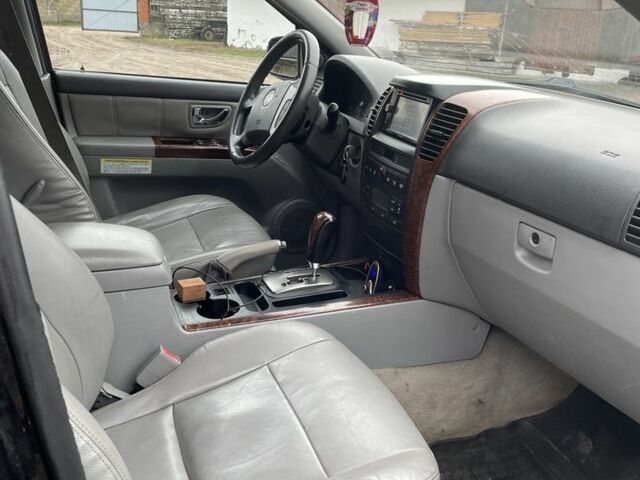 Черный Киа Соренто, объемом двигателя 2.5 л и пробегом 250 тыс. км за 4100 $, фото 3 на Automoto.ua