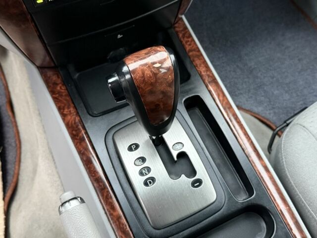 Черный Киа Соренто, объемом двигателя 2.5 л и пробегом 258 тыс. км за 5250 $, фото 20 на Automoto.ua