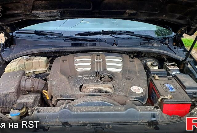 Черный Киа Соренто, объемом двигателя 2.5 л и пробегом 350 тыс. км за 4000 $, фото 13 на Automoto.ua