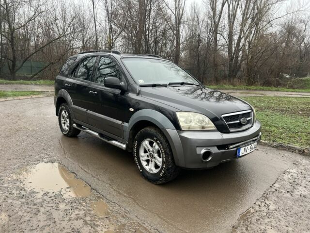 Черный Киа Соренто, объемом двигателя 2.5 л и пробегом 237 тыс. км за 3450 $, фото 2 на Automoto.ua