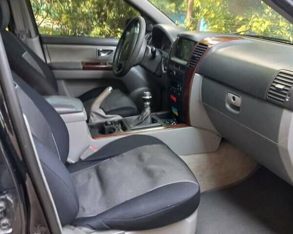 Чорний Кіа Соренто, об'ємом двигуна 2.4 л та пробігом 230 тис. км за 6800 $, фото 5 на Automoto.ua