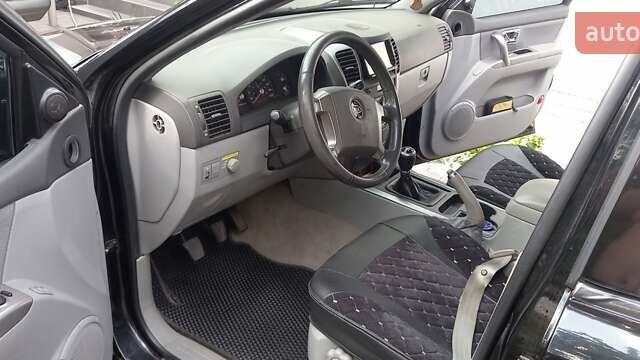 Киа Соренто 2005 в Одессе на Automoto.ua Черный Киа Соренто, объемом двигателя 2.5 л и пробегом 230 тыс. км за 7600 $, фото 3 на Automoto.ua