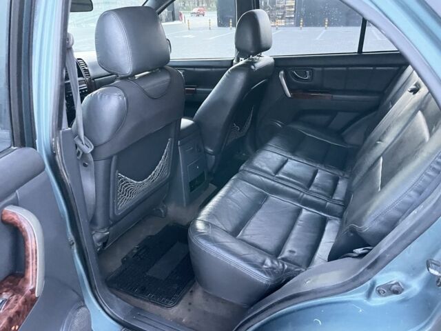 Черный Киа Соренто, объемом двигателя 2.5 л и пробегом 310 тыс. км за 3950 $, фото 17 на Automoto.ua