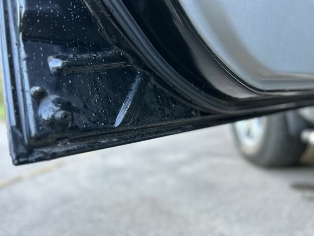 Черный Киа Соренто, объемом двигателя 2.5 л и пробегом 279 тыс. км за 4600 $, фото 17 на Automoto.ua