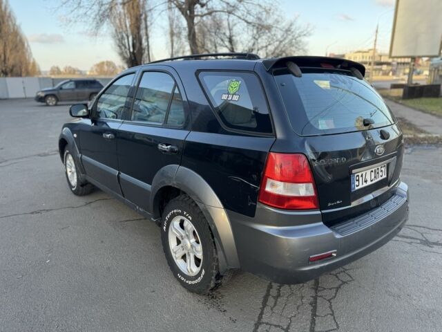 Черный Киа Соренто, объемом двигателя 2.5 л и пробегом 285 тыс. км за 3500 $, фото 3 на Automoto.ua