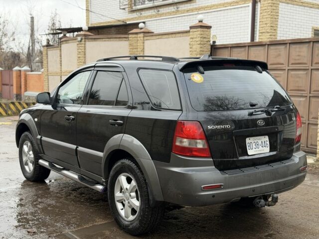 Черный Киа Соренто, объемом двигателя 0 л и пробегом 350 тыс. км за 3800 $, фото 1 на Automoto.ua
