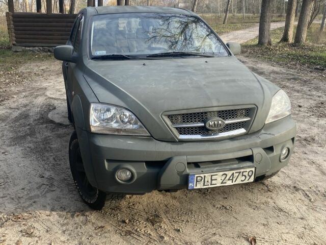 Черный Киа Соренто, объемом двигателя 2.5 л и пробегом 293 тыс. км за 3450 $, фото 8 на Automoto.ua