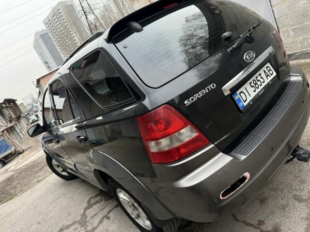 Черный Киа Соренто, объемом двигателя 2.5 л и пробегом 370 тыс. км за 4999 $, фото 1 на Automoto.ua