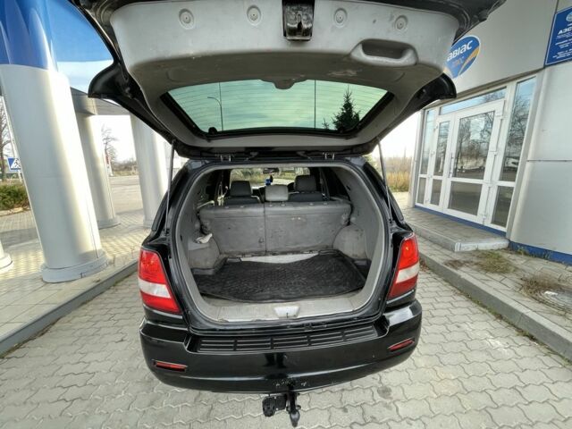 Черный Киа Соренто, объемом двигателя 2.5 л и пробегом 270 тыс. км за 3350 $, фото 19 на Automoto.ua