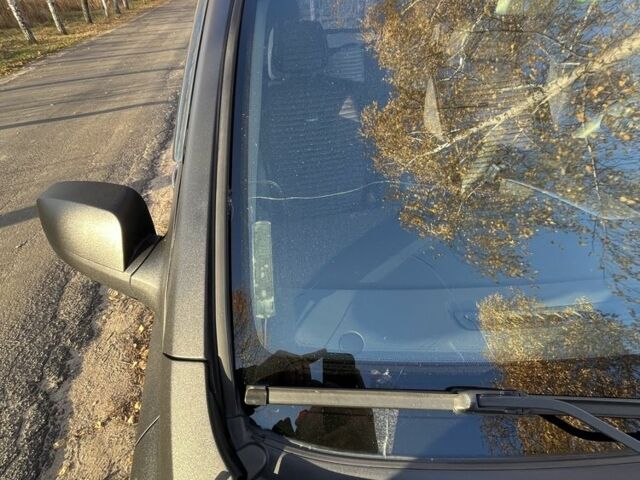 Черный Киа Соренто, объемом двигателя 2.5 л и пробегом 236 тыс. км за 8000 $, фото 10 на Automoto.ua