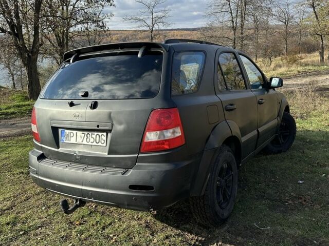 Киа Соренто 2005 в Славянске на Automoto.ua Черный Киа Соренто, объемом двигателя 2.5 л и пробегом 321 тыс. км за 3000 $, фото 2 на Automoto.ua