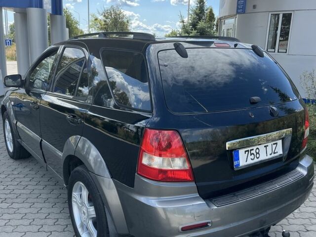 Черный Киа Соренто, объемом двигателя 2.5 л и пробегом 229 тыс. км за 5000 $, фото 3 на Automoto.ua