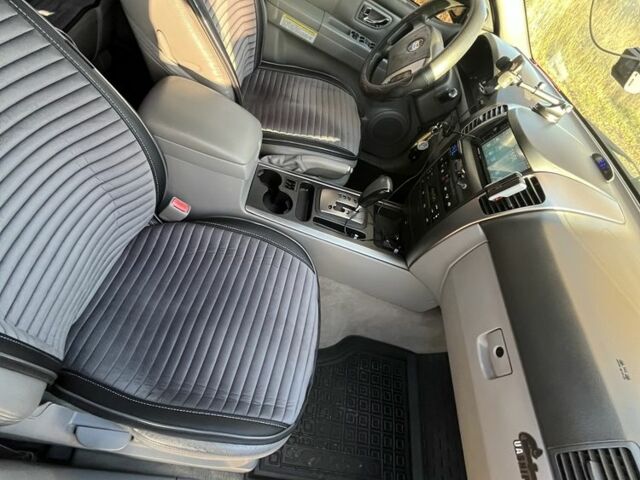 Черный Киа Соренто, объемом двигателя 2.5 л и пробегом 236 тыс. км за 8000 $, фото 8 на Automoto.ua