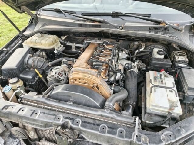 Киа Соренто 2005 в Яворове на Automoto.ua Черный Киа Соренто, объемом двигателя 2.5 л и пробегом 271 тыс. км за 4300 $, фото 7 на Automoto.ua