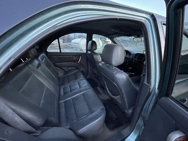 Черный Киа Соренто, объемом двигателя 2.5 л и пробегом 310 тыс. км за 3950 $, фото 15 на Automoto.ua