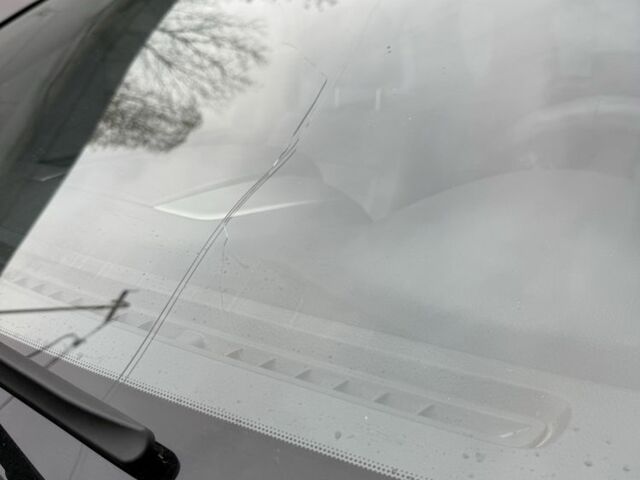 Черный Киа Соренто, объемом двигателя 2.5 л и пробегом 370 тыс. км за 4999 $, фото 7 на Automoto.ua