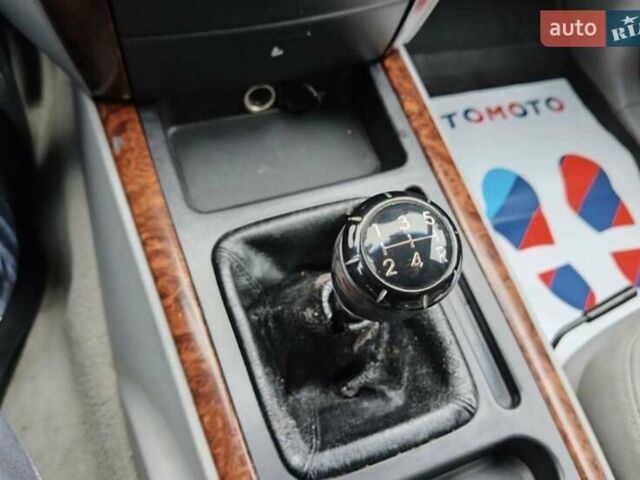 Черный Киа Соренто, объемом двигателя 2.5 л и пробегом 302 тыс. км за 4300 $, фото 14 на Automoto.ua