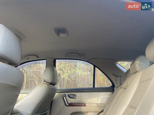 Черный Киа Соренто, объемом двигателя 2.5 л и пробегом 293 тыс. км за 3450 $, фото 14 на Automoto.ua