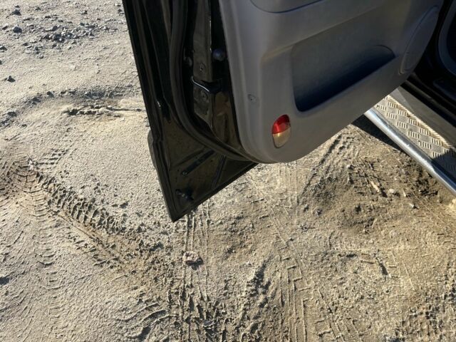 Черный Киа Соренто, объемом двигателя 2.4 л и пробегом 205 тыс. км за 6650 $, фото 10 на Automoto.ua