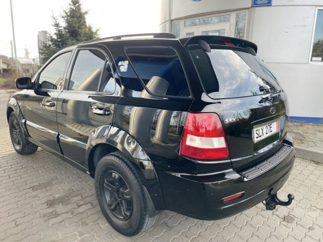 Черный Киа Соренто, объемом двигателя 2.5 л и пробегом 270 тыс. км за 3350 $, фото 6 на Automoto.ua