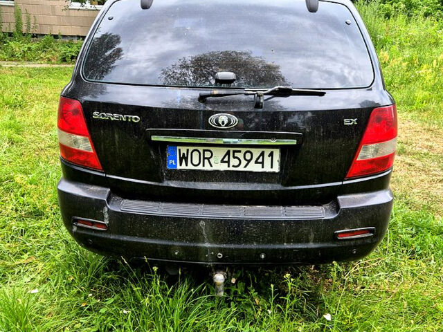 Чорний Кіа Соренто, об'ємом двигуна 2.5 л та пробігом 299 тис. км за 3000 $, фото 10 на Automoto.ua