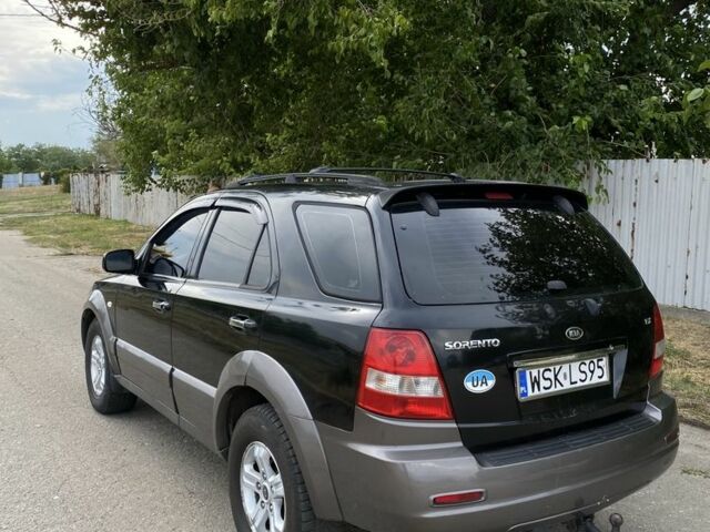 Чорний Кіа Соренто, об'ємом двигуна 2.5 л та пробігом 250 тис. км за 3750 $, фото 2 на Automoto.ua